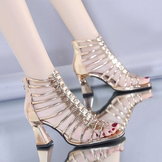 Yin Zhentian Römische Sandalen für Frauen 2025 Sommer Hufeisen Heel Mid-Heel Sandalen High Top Fish Mundschuhe High Heel hohl dicke Absatzschwarz 34