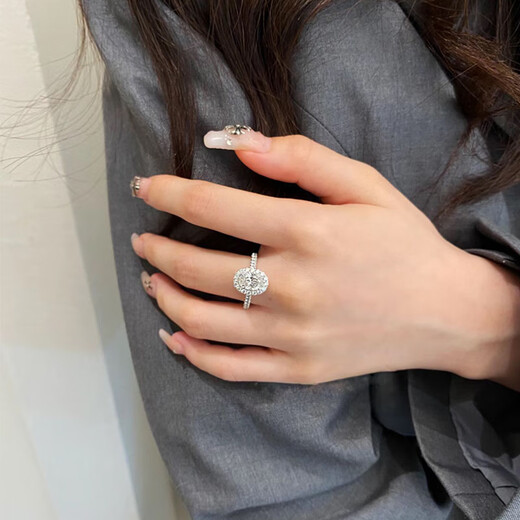Guanpu Pavilion Fat Donglai's same style pt950 platinum pigeon egg ring imported from the United States, moissanite diamond ring for women, oval shape, does not fall off, pigeon egg 1 carat moissanite + certificate + black card, photographed No. 9