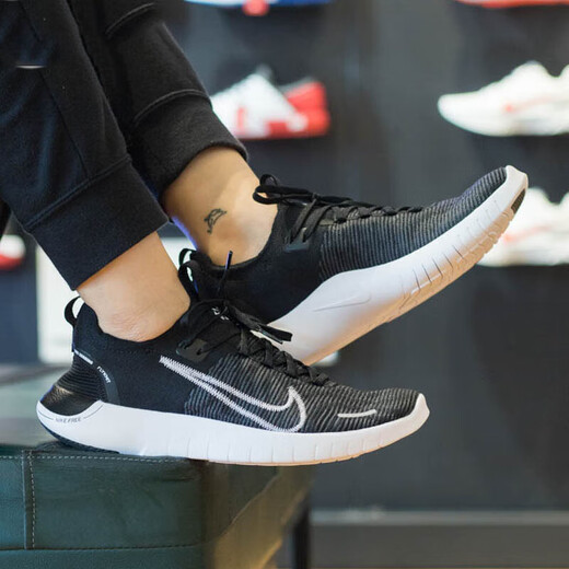 耐克（NIKE）官方男鞋运动鞋 夏季FREE 赤足网面透气时尚休闲低帮跑步鞋 FB1276-002/黑白/店长力荐 40.5 (250mm)