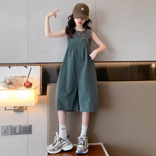 Short de sangle pour enfants Disney Summer 2025 Nouvelle fille à la mode T-shirt mince coréen t-shirt Twirt Twirt Twip pour enfants Ensemble de vêtements pour enfants 150 cm