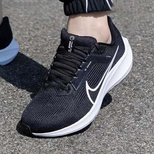 Nike NIKE running shoes men's Pegasus 40 air cushion PEGASUS 40 sports shoes DV3853-001 black and white 44.5