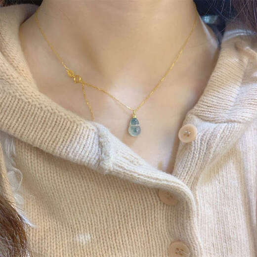 Shiyi New Chinese Style Gold Mint Green Gourd Pendant Necklace for Women Cool and Exquisite Temperament Retro Gold Clavicle Chain Small Waist Gourd Necklace