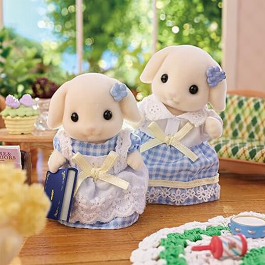 
Sylvanian families (Sylvanian families) Japanese lopsided rabbit family, play house girl toy doll set, birthday gift for children