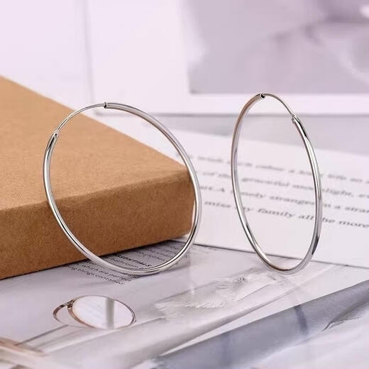 Guanpu Pavilion Fat Donglai's same style pt950 platinum earrings large hoop PT950 plain hoop for women simple and elegant platinum hoop exaggeration plain hoop large earrings (30mm)