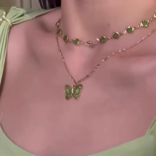 T 天启世纪森系绿色蝴蝶双层叠戴项链高级感小众设计锁骨链高级感百搭颈链女 绿色蝴蝶项链 C3520