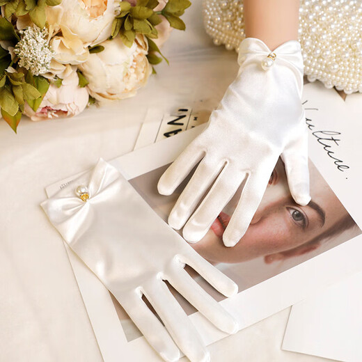 Neue französische Hepburn -Stil kurze Perle Satin Brauthandschuhe Personalisierte weiße Handschuhe Prinzessinstil Foto Requisiten Weiße Satinperlen * 3 Paare