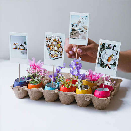 Fuji (FUJIFILM) instax mini universal photo paper photos are suitable for mini7+/7s/7c/8/9/11/12/40/90/EVO/liplay printers and other Polaroid B 20 photos + photo album * 2 + frame stickers * 2 + refrigerator magnet + storage box