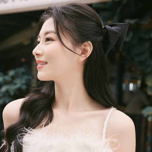 Saturday Lucky Star Earrings Women's S925 Silver Earrings for Girlfriend's Birthday Gift J0912821 Pair