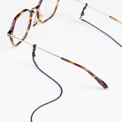 
Megi-Muji simple glasses chain halter neck retro glasses rope prevents the fall off Japanese sunglasses chain anti-slip lanyard multifunctional chain earphone chain elegant brown-gold buckle [send velvet leather mirror cloth]