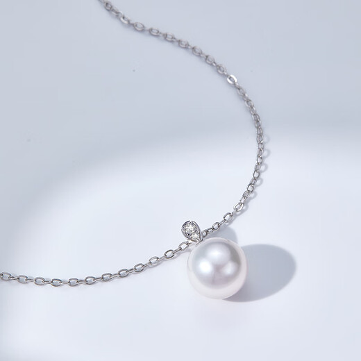 Luxury Pearl 18K Gold Akoya Seawater Pearl Pendant Women's Fashion Light Luxury Pearl Necklace 8.0MM-8.5MM