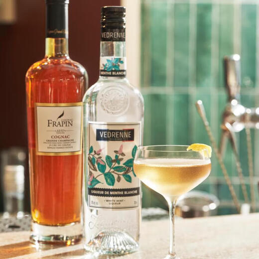 Vibrunny White Mint Flavor Liqueur Cocktail Base Wine Foreign Liquor Bar Convenience Store Barbecue Baking Wine Vibrunny White Mint 700ml 1 bottle