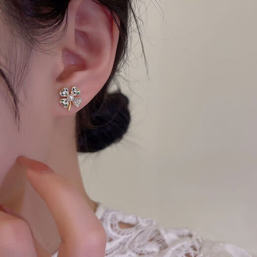 QUAMER老凤凰金店款仿珍珠幸运四叶草耳钉女绿色精致小巧耳环轻奢感耳 唯美四叶草+3884(两对装)