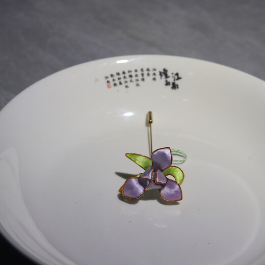 Lingchuan intangible cultural heritage velvet flower brooch Hanfu accessories hairpin flower hairpin ancient style traditional silk headdress single hairpin main body can be changed plum