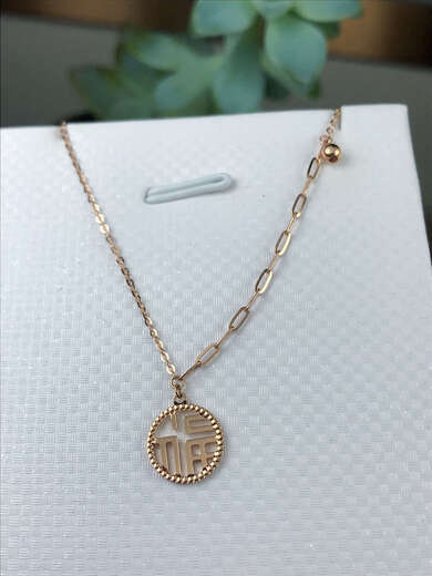 Chishe 18k rose gold color gold retro charm light luxury blessing pendant necklace women's high-end design niche necklace trend