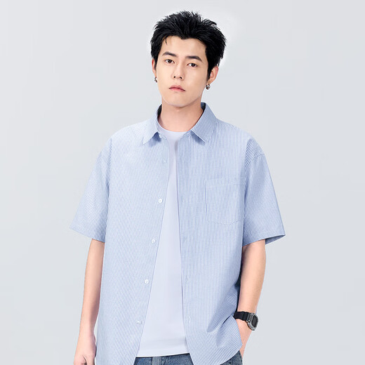Miniso kurzärärmiges Hemd Herren Sommer Oxford gestreiftes Hemd Herren Kleidung Casual Revers halbärmelig Z Blau und Weiß L.