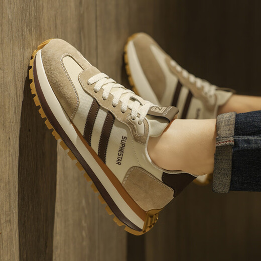 Leichte Luxus-Herrenschuhe 2025 Frühlings- und Sommer Neu atmungsablöschbarer Kleidung-resistente Sportschuhe für Herren-Vater-Schuhe erhöhten Freizeitschuhe für Männer 6629 Weiß und Blau [Mesh]-Hochzeits-Männerschuhe 41