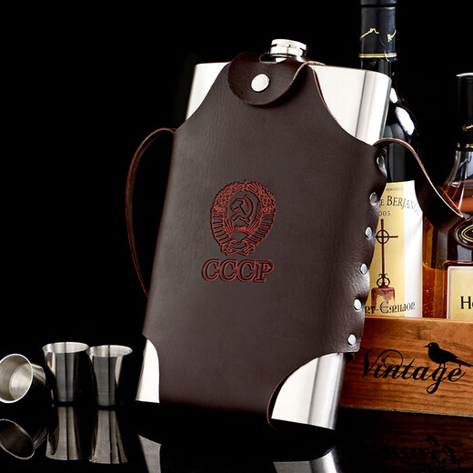 Yingrong stainless steel flat wine bottle 1/2/3/5/10 Jin Jin equals 0.5 kg. Portable outdoor wine bottle gift home retro kettle 3 Jin Jin equals 0.5 kg. Comes with leather case to get 1 funnel and 1 wine glass.