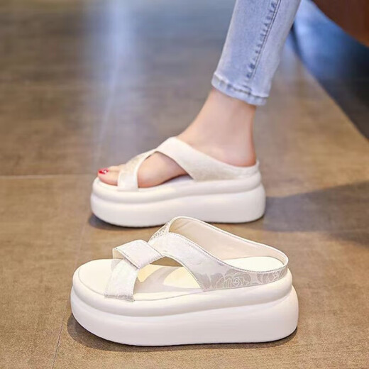 Sandalen für Frauen, die 2025 Sommer neu dick gestärkte Sandalen für Frauen mit kleiner Größe Freizeit am Meer bequem Strand schwarz 38