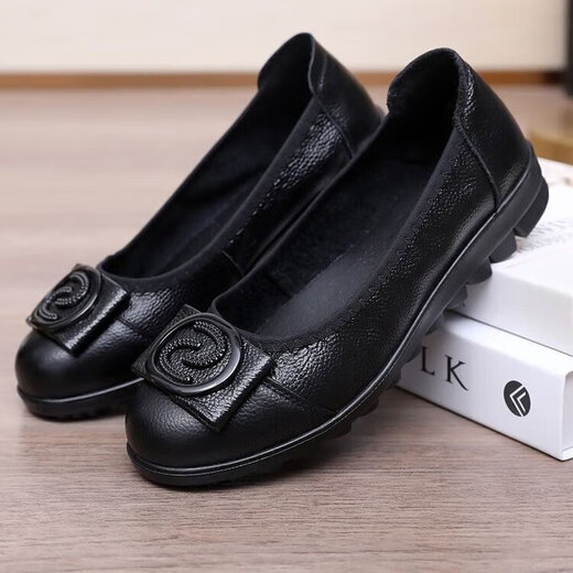 Yierkang Middle-aged and Elderly Real Soft Leather Mother Women's Shoes Beef Tendon Soft Sole Spring New Style Flat Small Leather Shoes Dog Shoes Single Shoes 829 Black 36