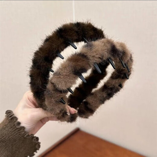 Bai Yishi Plush Korean Leopard Print Retro Teeth Anti-Slip Headband Women's 2024 Face Wash Makeup Headband Autumn and Winter Hairpin Korean Leopard Print Retro-Light Brown-Leopard Print