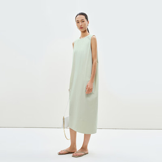 Menos [mismo estilo en el centro comercial] 2025 Summer Nuevo cuello redondo Cogelo sin mangas Vestido largo 2P4G11730 374 Elevación verde S