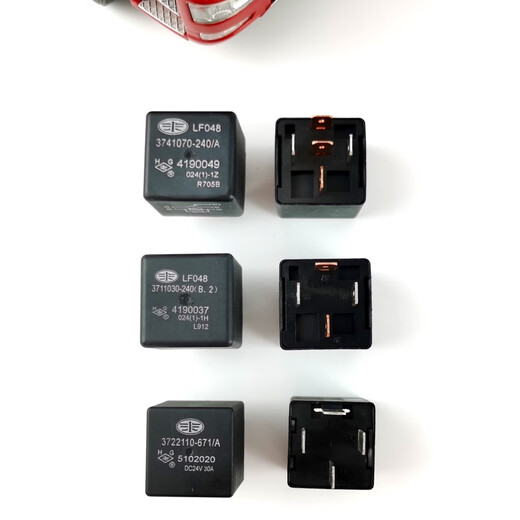 Litian es adecuado para Jiefang J6 Relé original de inicio Box de alimentación JH6J6P ALTA Y LA VIGRA ALTA RELEY ORIGINAL RELEY NEGRO 671 Relé original 4 garras