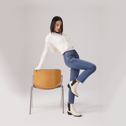 Levi's李维斯暖绒女士724高腰修身美式直筒显瘦通勤中蓝色牛仔裤 中蓝色 26 (28)