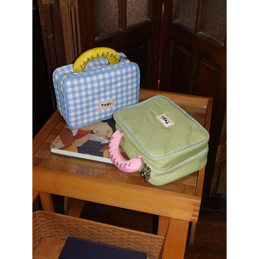 Tagi. Hadou Callme storage bag hotdog double zipper cosmetic bag travel bag storage bag - sea salt cheese