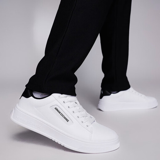 Armani / AX Men pour hommes à la mode et polyvalente Chaussures blanches à haut niveau xux203 xv805 White K681; 42.5