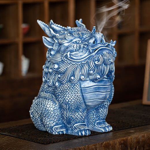 Kitchen tea pet ornaments to attract wealth, creative tea table, tea tray, tea accessories, can be raised, gold-painted Pixiu, gift box