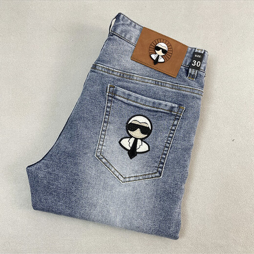 Karl Lagerfeld Karl Lagerfeld High-End High-End French Laffer Jeans Frühling und Sommer Dünnstil Männer schlanker geradlinig vielseitiger Trendy Stickerei 983 Retro Blue Spring und Sommer Dünnstil 983 Retro Blue Spring 36 Empfohlenes Gewicht 170-180 Jin [Jin gleich 0,5 kg]