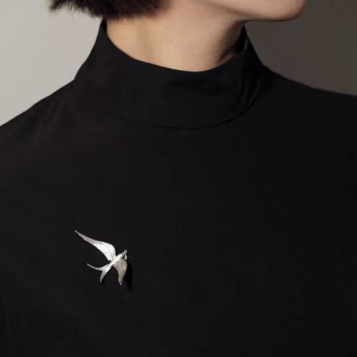 WOUG Dayan Flying South Swallow Brooch Women's niche design exquisite and unique light luxury brooch Autumn Dayan Flying South Brooch