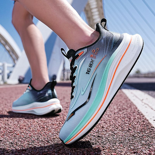 Die sommer erfrischenden und atmungsaktiven Mesh-Schuhe für Männer, Außensohle Gummi, nicht rutschende, kearresistente Laufschuhe, hochelastische schockabsorbierende Arbeitsschuhe, TY-826 [Orange und Green] 43 [Sportstandardcode]