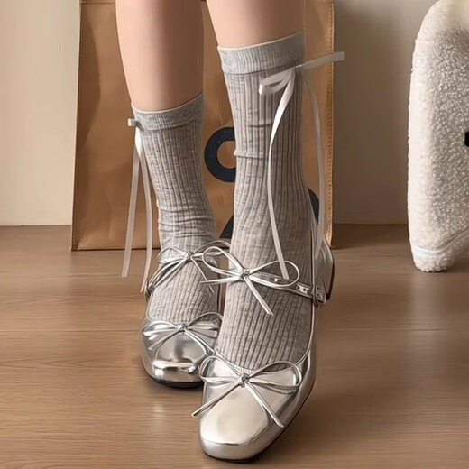 Neun-Zoll sonnige französische Mary Jane Single-Schuhe für Frauen im Sommer neuer Quadratzehen dicke Ferse kleine Lederschuhe Fairy Night Breeve Single Schuhe Bow Mary Jane Schuhe [Silber] 3,5 cm 37 (Größe ist zu groß)