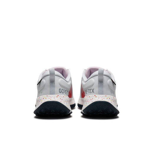 Nike (Nike) Официальная можжевельная тропа 2 Гор-текские водонепроницаемые мужские кроссовки кроссовки HM9734 002 Платиновое золото/белый/таинственный фейерверк/пенопластовый порошок 43