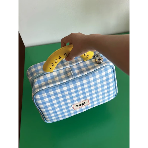 Tagi. Hadou Callme storage bag hotdog double zipper cosmetic bag travel bag storage bag - sea salt cheese