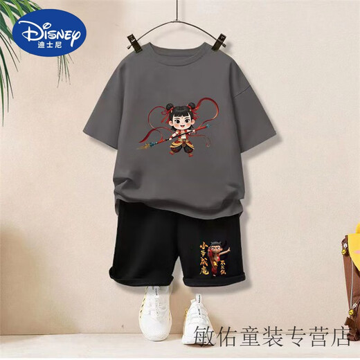 Disney Summer Children's Kurzärärmelte T-Shirt Neuer Stil für den Nationalen Trend der Kinder der Kinder Nudha Devil Child's Noodle Boys zweiteiler Set 1098# Rucksack T-Gray + 2005# Gray Shorts 90