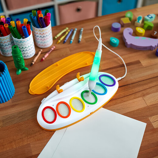 Huierle [gleiches Modell in Sam] Magic Flash Pinsel Pinsel Kunst Graffiti DIY Toys 3-10 Jahre alte Kindergarten Grundschule Schülern Geburtstagsgeschenk Magic Flash Pen [18 Seiten unterstützen Papier]