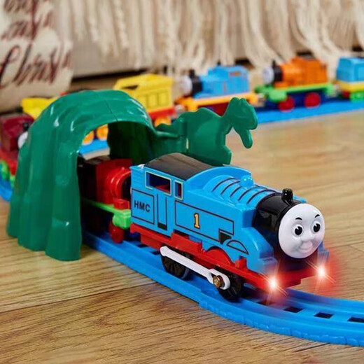 Small Train Toy Track Set Magnitic Ally Electric Children's Boys Boys 1-3 ans Car 61 Train électrique de la journée pour enfants 28 SETT DE SALL