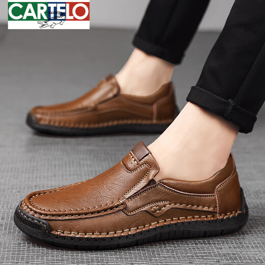 卡帝乐鳄鱼（CARTELO）夏季2025新款真皮休闲皮鞋一脚蹬豆豆鞋软底透气大码百搭男鞋 A9918暗棕 38