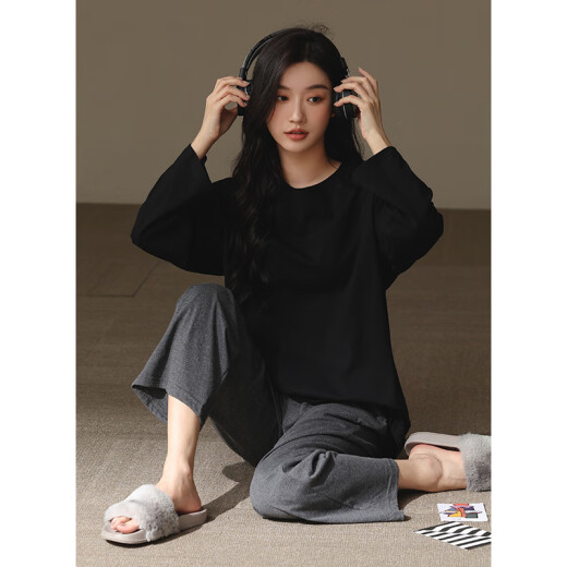 Retenedor estadounidense Nuevo pijama para mujeres en primavera y otoño, casualidad larga de mangas simples sólidas, cuello redondo de cuello redondo, juego de ropa para mujeres - 6195 m (160)