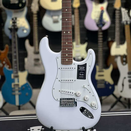 Ibanez宁洲乐器库存电吉他/吉他/贝斯/尤克里里/大链接 拿火lava 黑色
