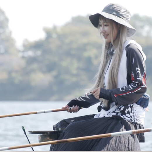 DAIWA 25 spring and summer one-hit sun protection clothing, thin hooded/stand collar fishing clothing, sunshade zipper, long sleeves, stand collar sun protection top - blue L