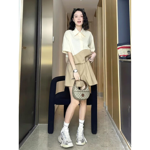 Jingpufei Couleur contrastée Polo à manches courtes Polo Twip Tipy Set Fashion Design Niche Trend 9761 Kaki Two-Pice Set M [Recommandé 100 Jin [Jin est égal à 0,5 kg] en dessous]