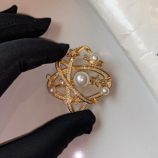 Jingkodi French Pearl Golden Planet Brooch Women's Corsage Design Niche Coat High-end Temperament Sweater Pin None