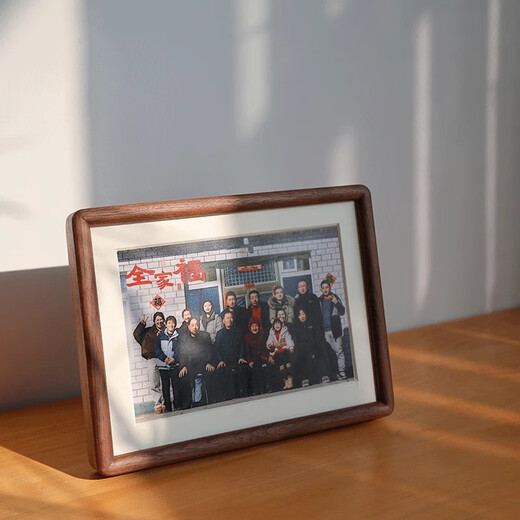 One-in-one black walnut solid wood photo frame washing photos made into 678-inch mortise and tenon children's high-end sense DIY custom-made a4 wall hanging black walnut copper rod supporting marble back plate without washing photos 6-inch inner diameter 10.2*15.2cm horizontal and vertical universal