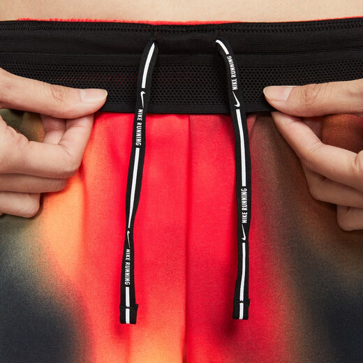Nike (Nike) Short de jogging imprimé à séchage rapide pour femmes (y compris pantalon de liner) nouveau style Aeroswift IB2237 736 Lemon jaune / noir de citron léger S