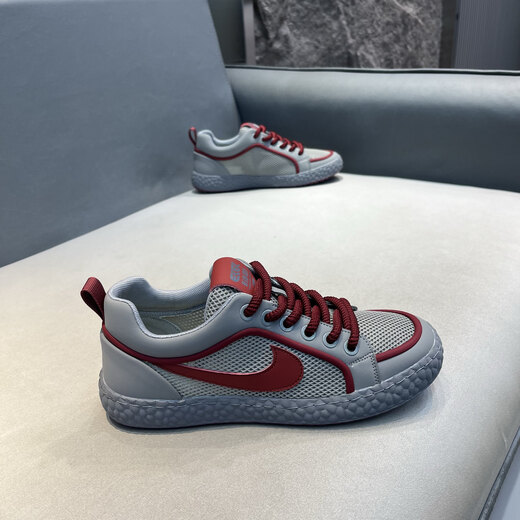 Hong Kong counter purchasing agent 2025 new men's shoes fashionable and versatile casual shoes breathable mesh lightweight men's sports shoes gray red 88-795 leather shoes size E 39