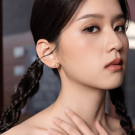Saturday Fortune (ZLF) S925 silver chalcedony earrings for girls, cute rabbit earrings, a birthday gift for girlfriend, a pair of earrings