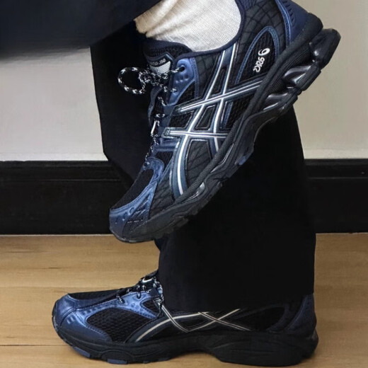 亚瑟士（asics）/GEL-NIMBUS10.1新款复古潮流男鞋秋冬休闲跑步鞋女官方旗舰 1203A543-400【青黑色】 36